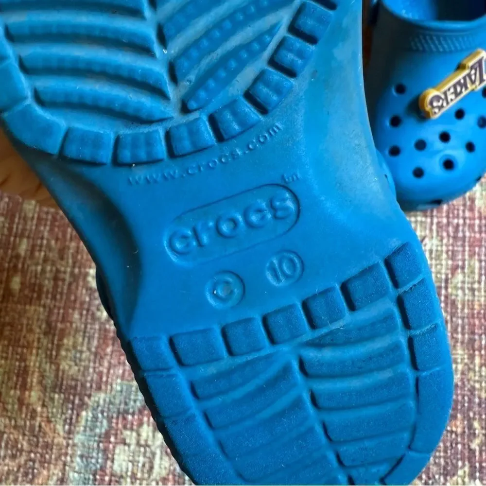 Blue Crocs size C10 with Lakers Charms